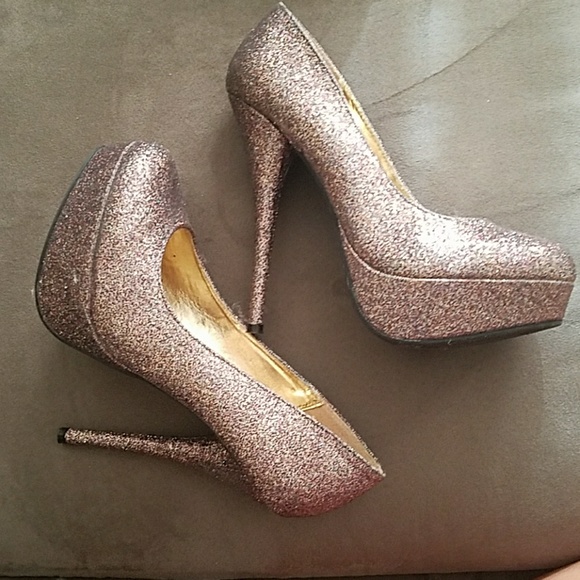 Charlotte Russe Shoes - Sparkly heels size 6!